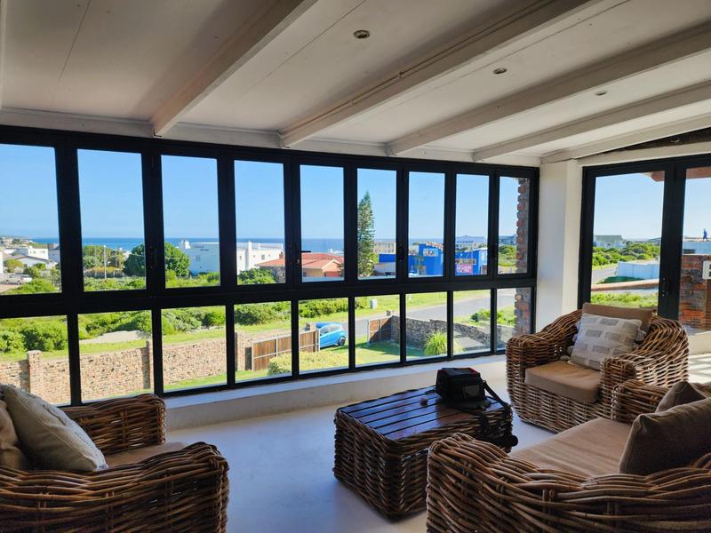 4 Bedroom Property for Sale in De Kelders Western Cape